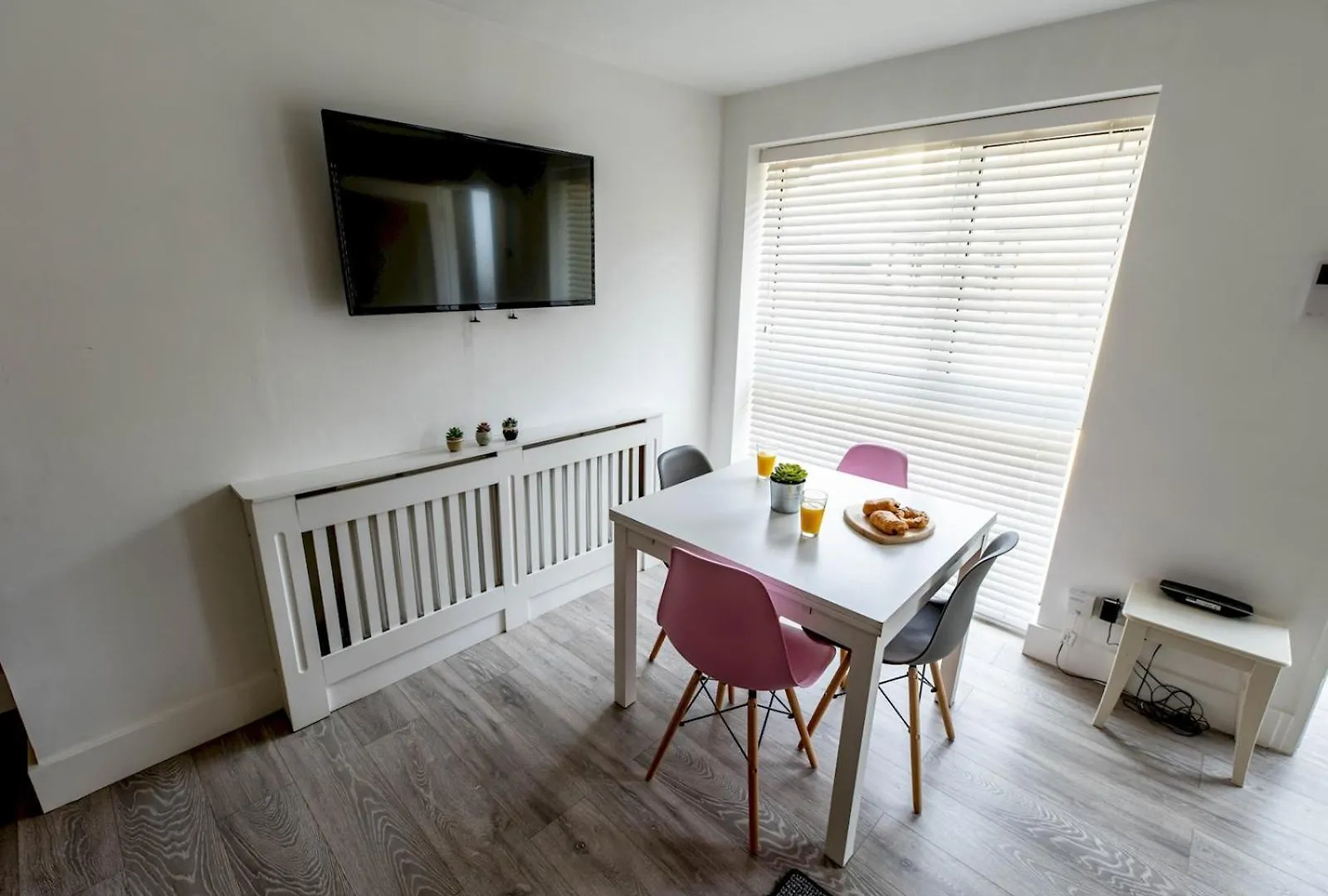 Central Contemporary Apartment Pass The Keys Hove 0*,  Velká Británie